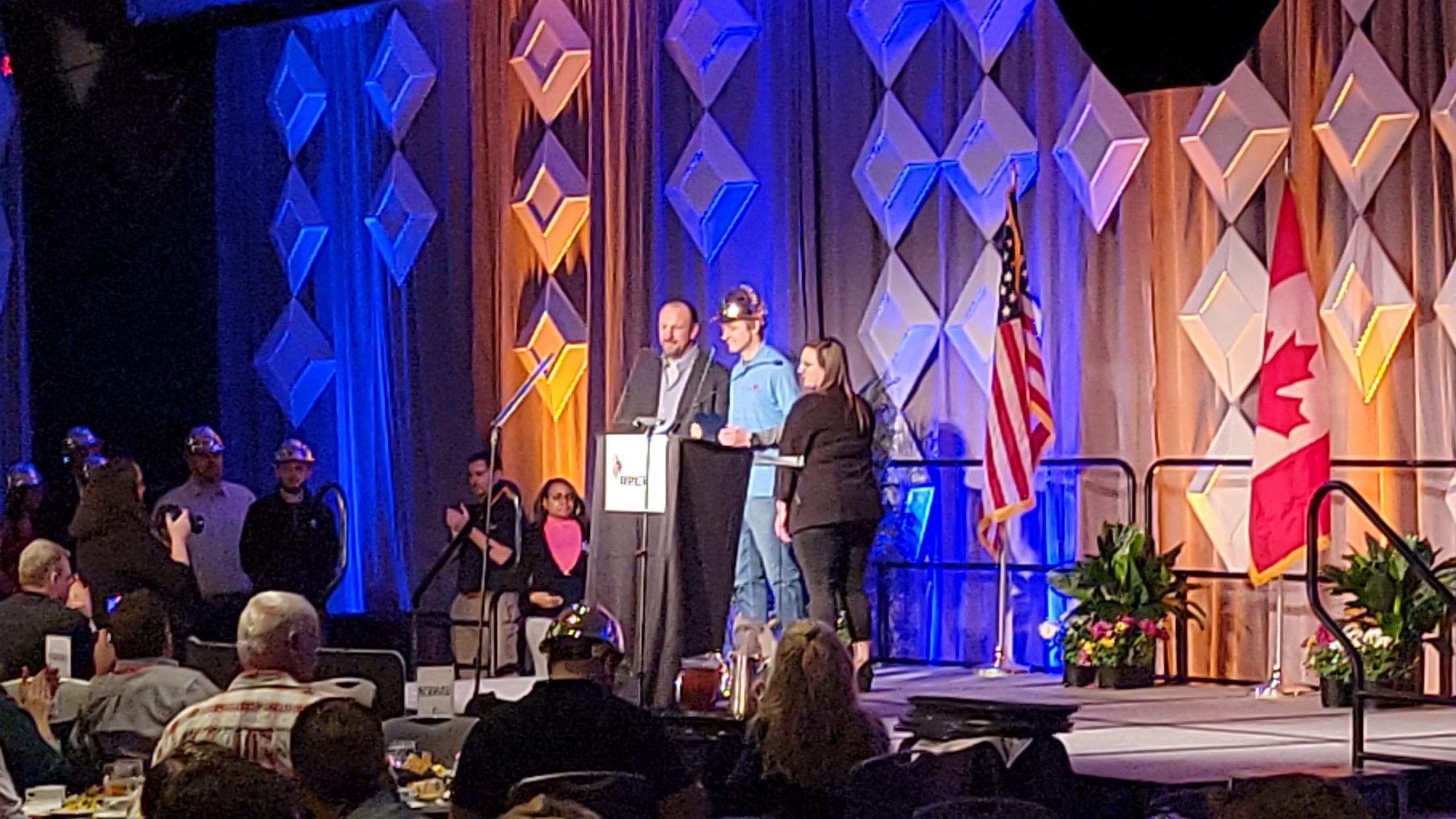 Kenny Burr - Gold Hat